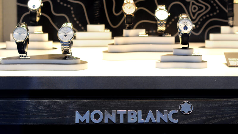 Uhren von Montblanc in einem Schaufenster