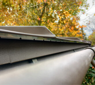 KAPIpro Kapillarprofil von Markus Riedl: Innovation für Feuchteschutz und Metalldächer aus Allershausen.