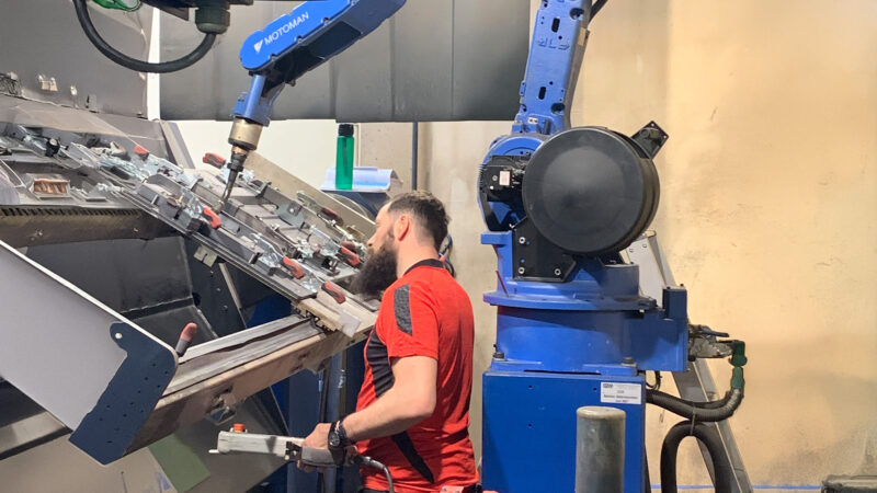 René’s Robotics e.U. optimiert Schweißroboter, verbessert Schweißtraining und fördert moderne Schweißtechnik.