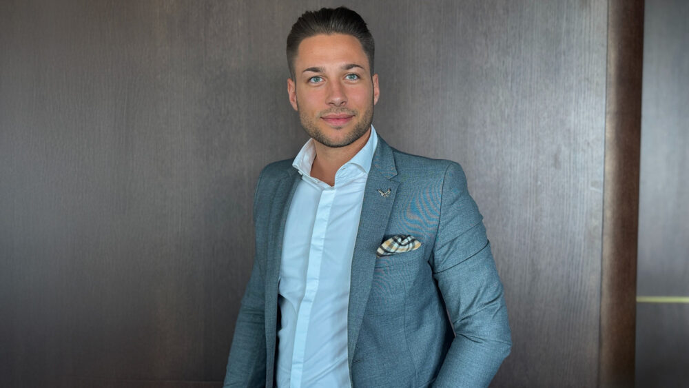 Fixkostenreduzierer® aus Wien optimiert Strom-, Gas- und Netzkosten für Haushalte in Österreich.